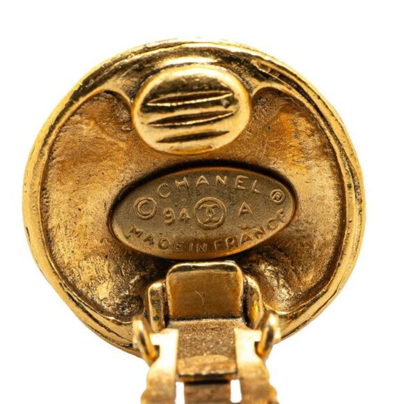 CHANEL CC Logos Round Vintage Clip-On Earrings Gold Tone 94A Auth #2599 - Picture 3 of 3